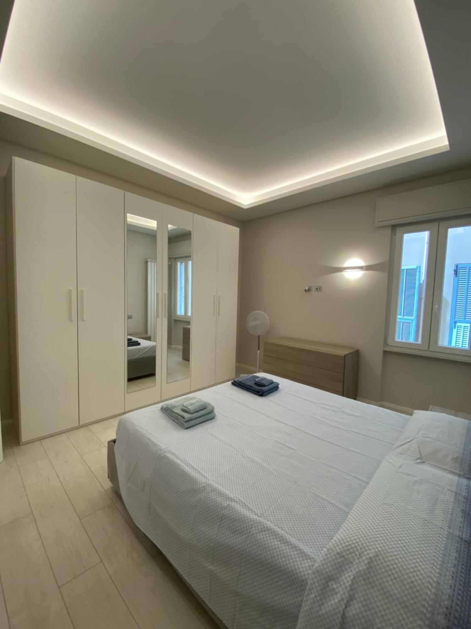 Апартаменты Casa Dante: Oneglia Centro-Marina-Spiagge Империя Экстерьер фото