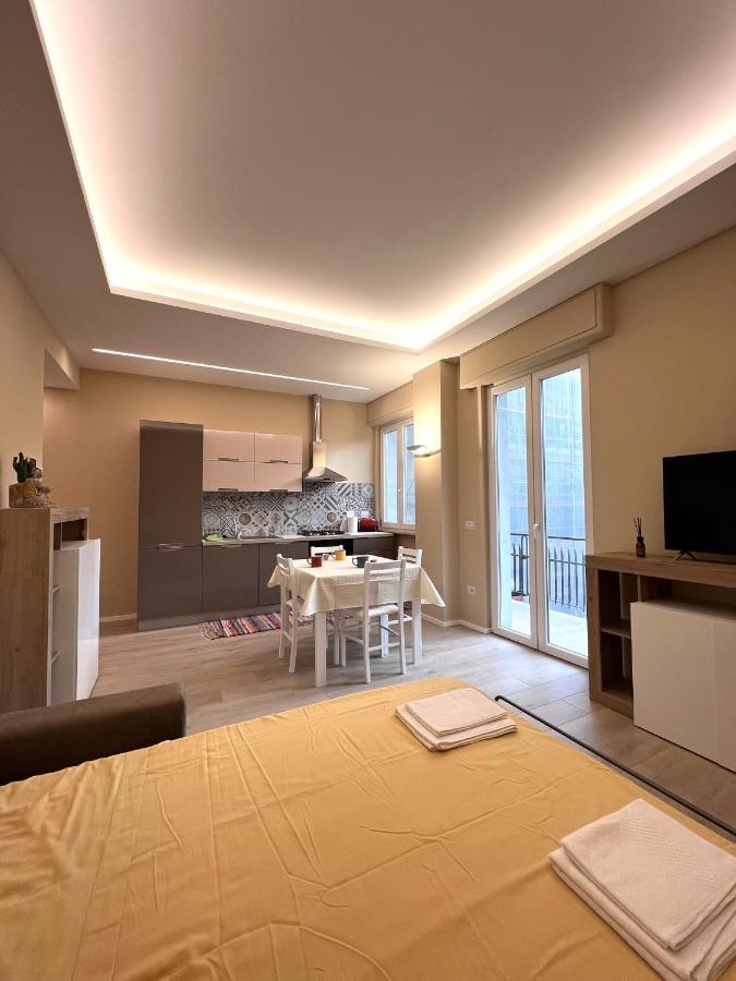 Апартаменты Casa Dante: Oneglia Centro-Marina-Spiagge Империя Экстерьер фото